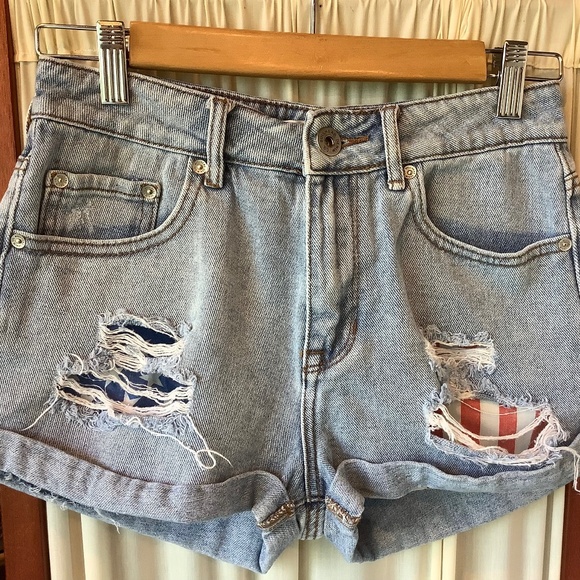 Bullhead Pants - Bullhead Denim Jeans Shorts Distressed Cuffed Flag Pockets Size 5